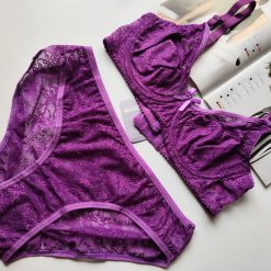 ست شورت و سوتین دانتل فنردار ژوبین مدل اقاقیا بنفش رنگ