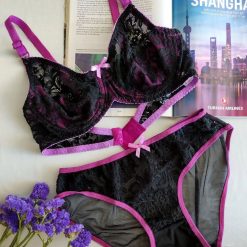 ست شورت و سوتین فنردار گیپور ژوبین مدل دشت شقایق بنفش