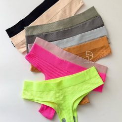 ست نیم‌تنه و شورت زنانه مدل آبنبات یشمی رنگ