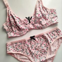 ست شورت و سوتین نخی زنانه برند زارع مدل قاصدک صورتی