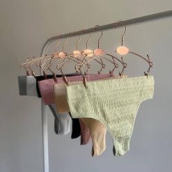 ست نیم‌تنه و شورت زنانه اروپایی صورتی