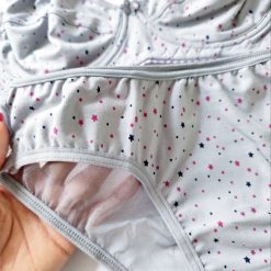 ست شورت پشت توری و سوتین نخی زنانه