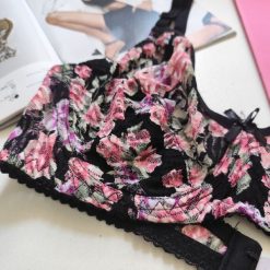 ست شورت اسلیپ و سوتین گیپور ژوبین مدل آبرنگی