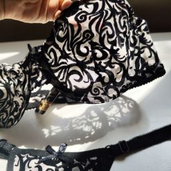 ست شورت و سوتین زنانه مخمل مدل نقش جهان رنگی