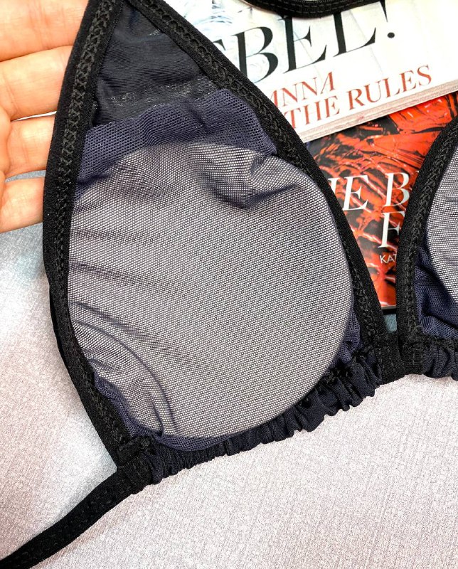 مایو بیکینی دو تکه زنانه مدل انجل سیاه کاپ دار