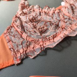 ست شورت و سوتین توری برند TRT مدل پاییز گلدار