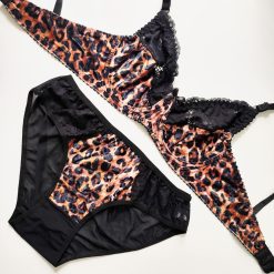 ست شورت و سوتین برند ژوبین طلایی مدل چیتا پلنگی