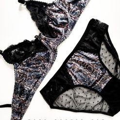 ست شورت و سوتین برند ژوبین طلایی طرح مار