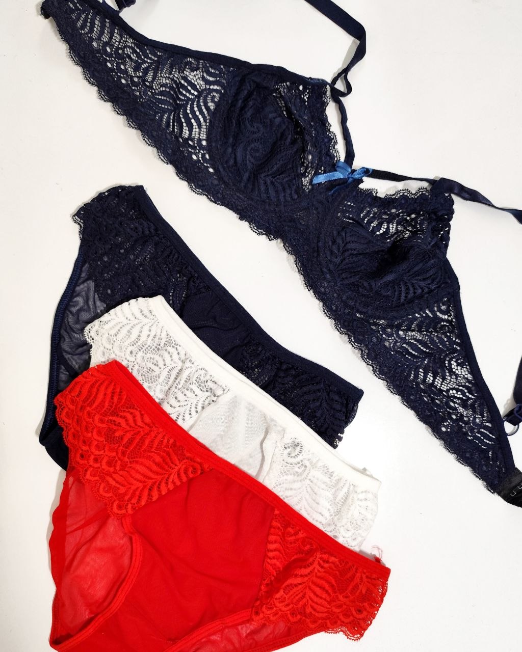 ست شورت وسوتین تورگاز زنانه مدل بید مجنون رنگی