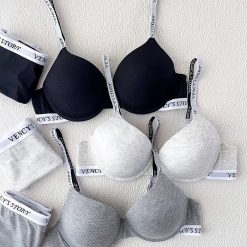 ست شورت و سوتین اسفنجی اروپایی مدل VENCY'S STORY سفید