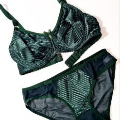 ست شورت و سوتین زنانه کبریتی مدل کوکب خانم سبز
