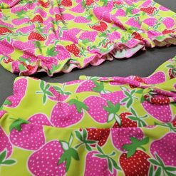 ست 4 تیکه مایو و رومایویی زنانه برند Beach Queen مدل STRAWBERRY طرح توت فرنگی